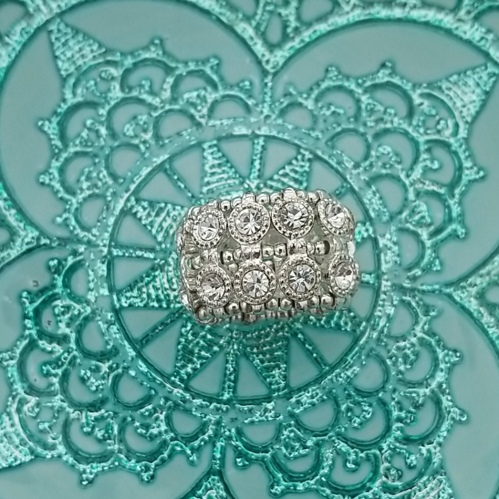 Rhinestone ring